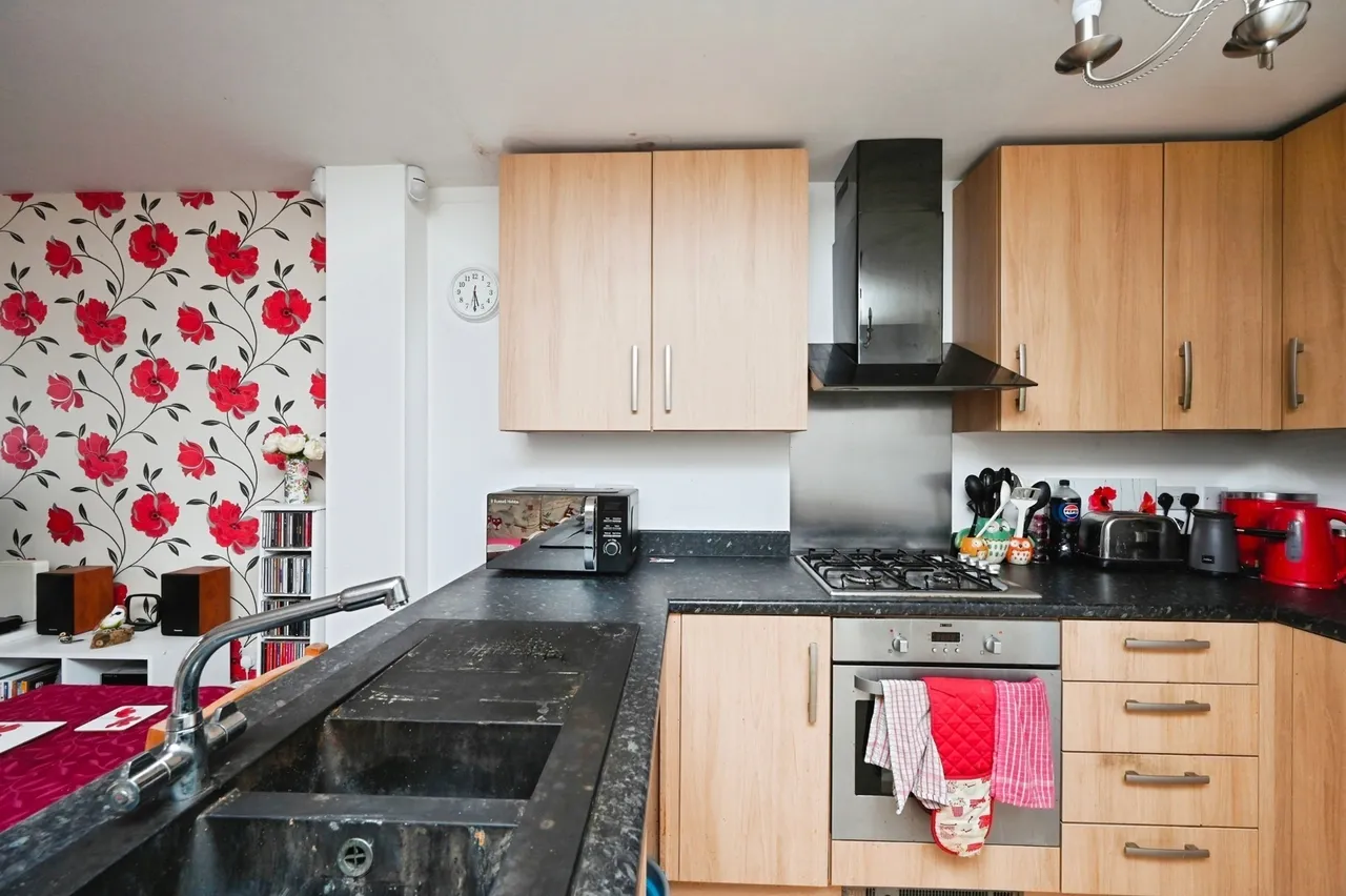 The Fields, Rainworth, Nottinghamshire, NG21, photo 3
