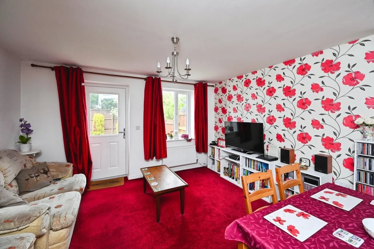 The Fields, Rainworth, Nottinghamshire, NG21, photo 4