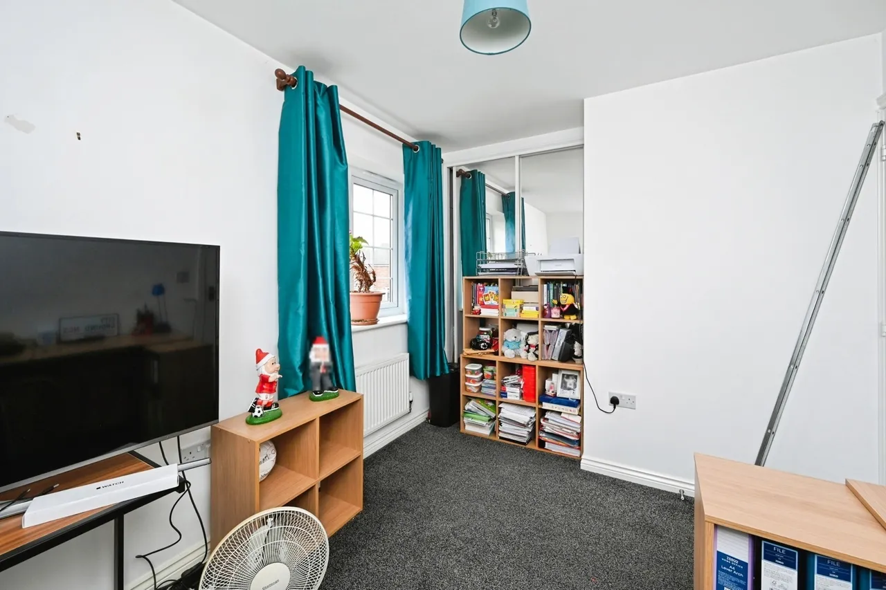 The Fields, Rainworth, Nottinghamshire, NG21, photo 13