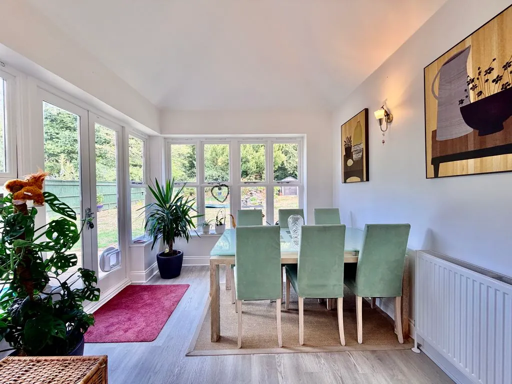 Fennels Way, Flackwell Heath HP10 9BY, photo 9