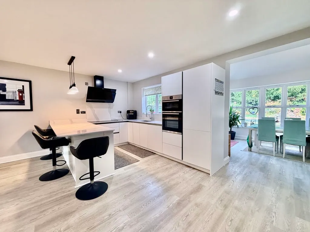 Fennels Way, Flackwell Heath HP10 9BY, photo 2