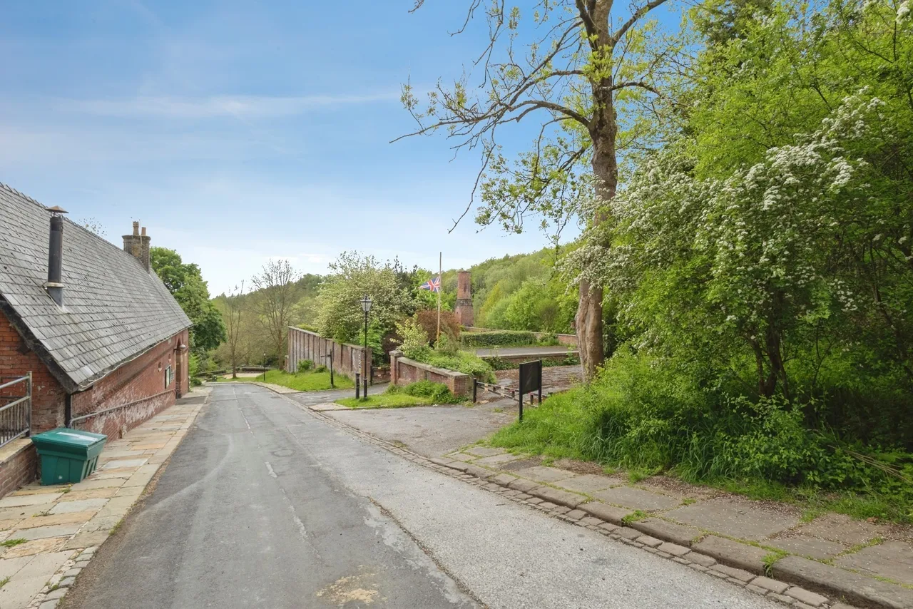 Dingle Terrace, ASHTON-UNDER-LYNE, Lancashire, OL6, photo 21