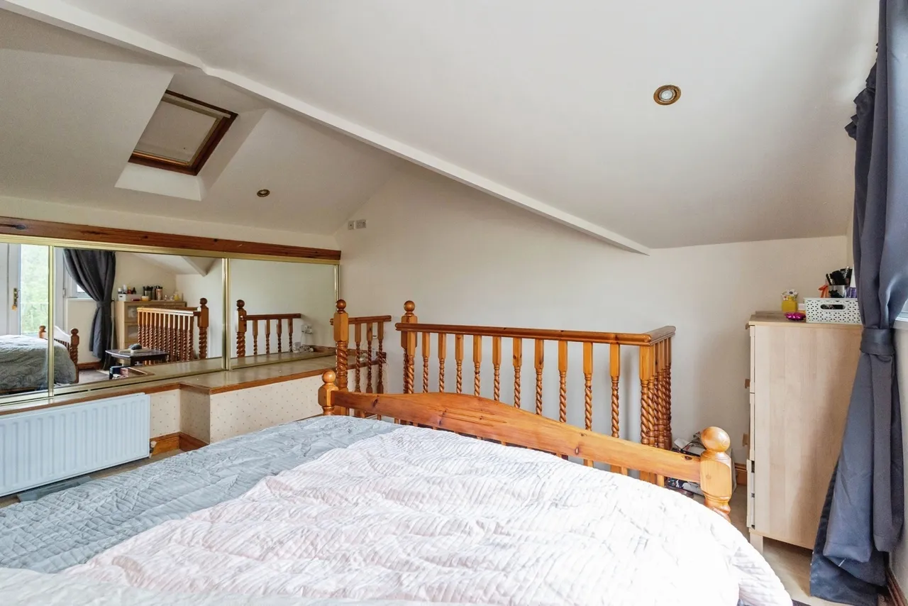 Dingle Terrace, ASHTON-UNDER-LYNE, Lancashire, OL6, photo 18