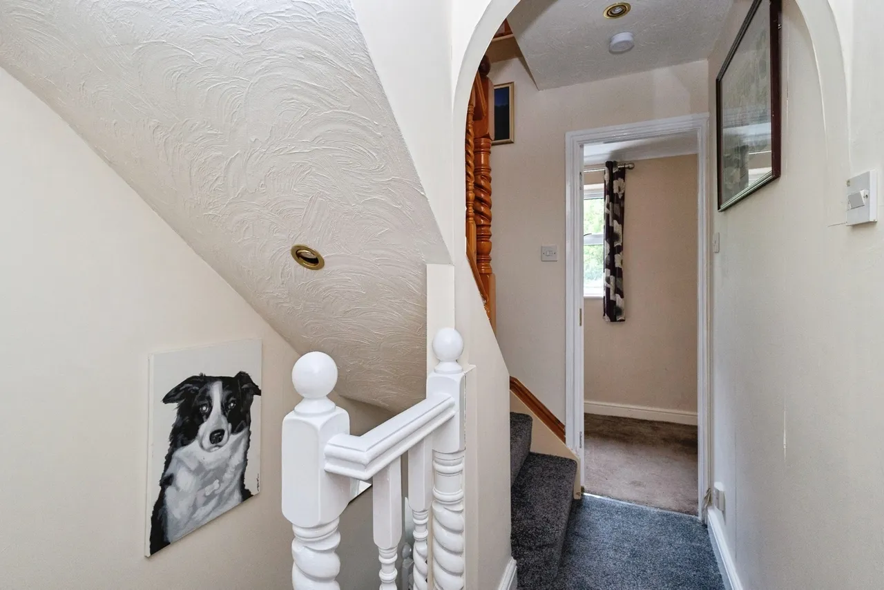 Dingle Terrace, ASHTON-UNDER-LYNE, Lancashire, OL6, photo 10