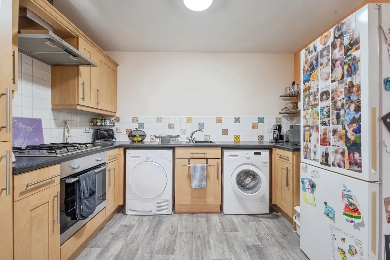 Pear Tree Place, Bolton, BL4, photo 5