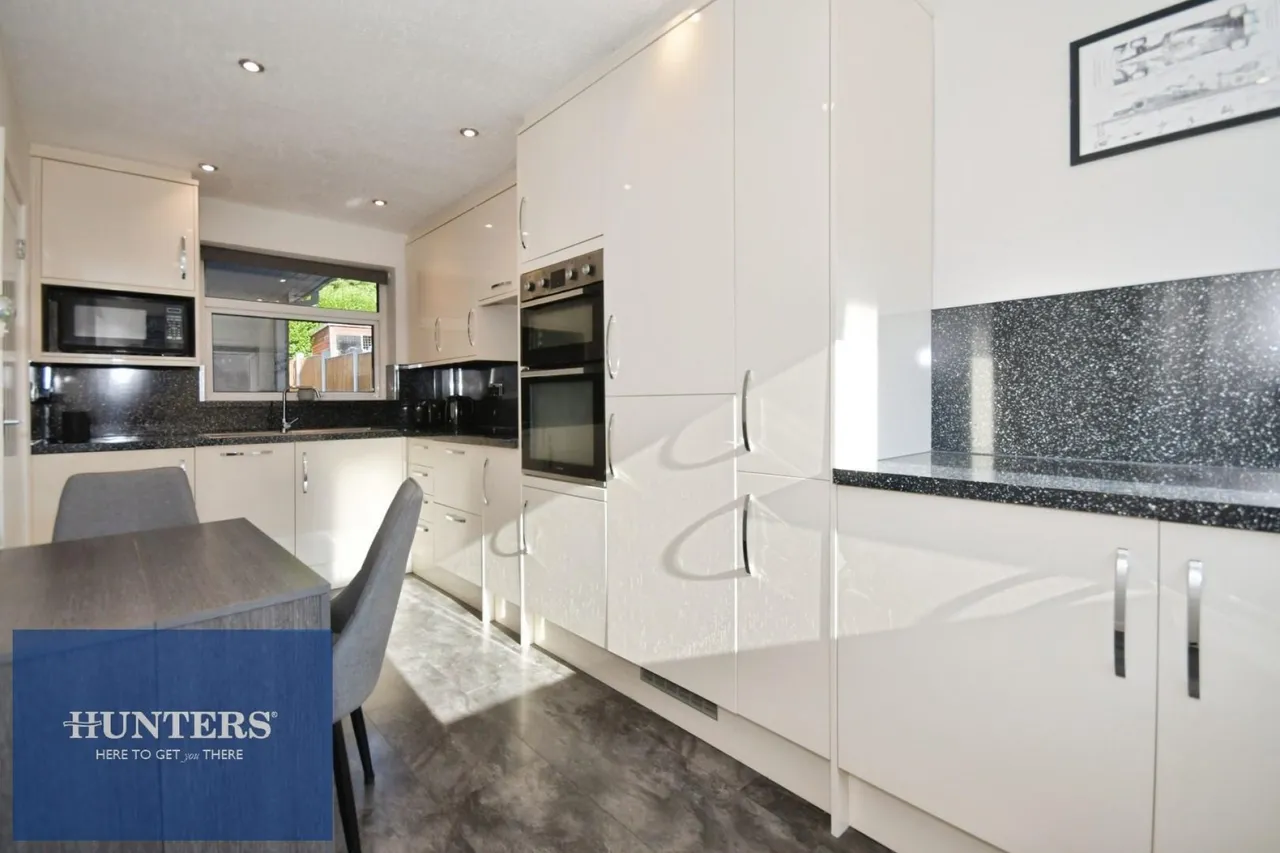 Devonshire Avenue North, New Whittington, Chesterfield, S43 2DF, photo 4