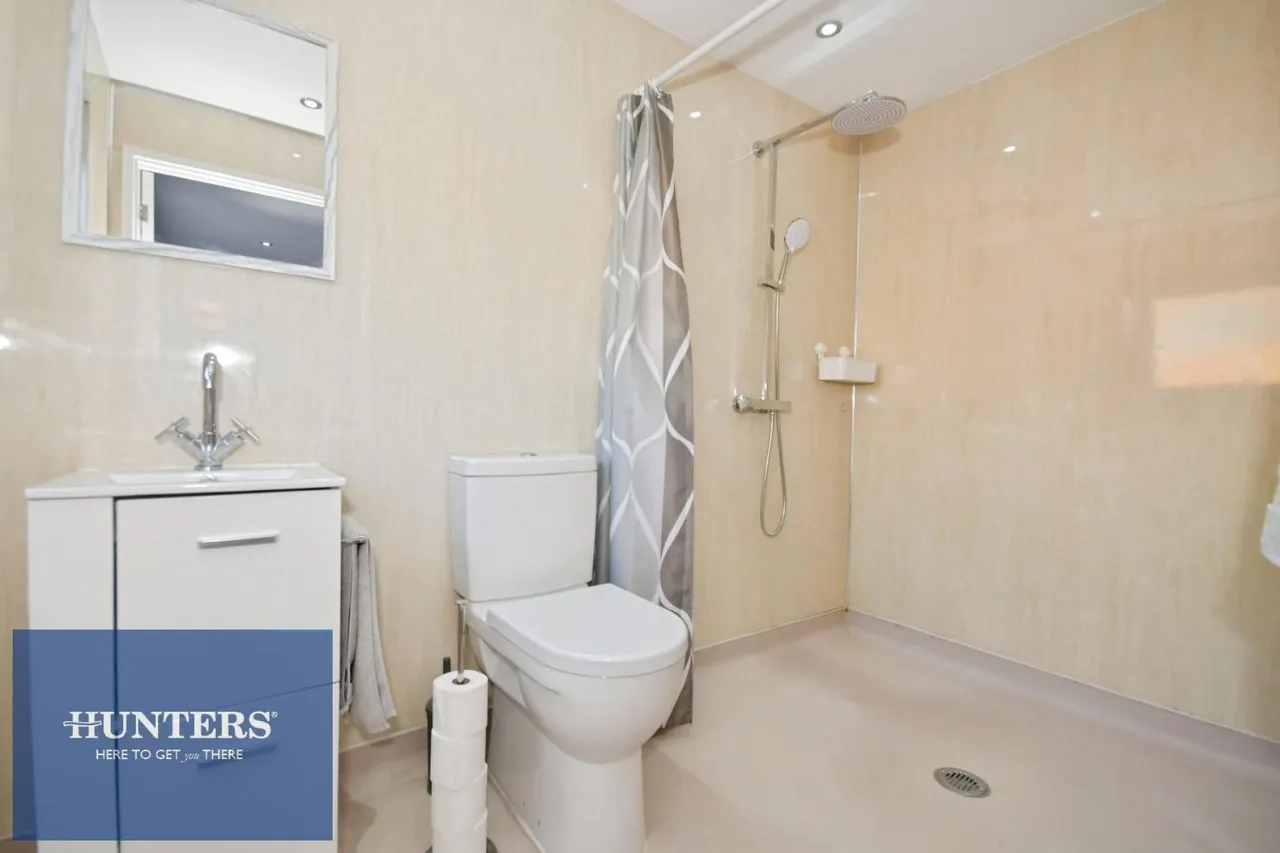 Devonshire Avenue North, New Whittington, Chesterfield, S43 2DF, photo 9