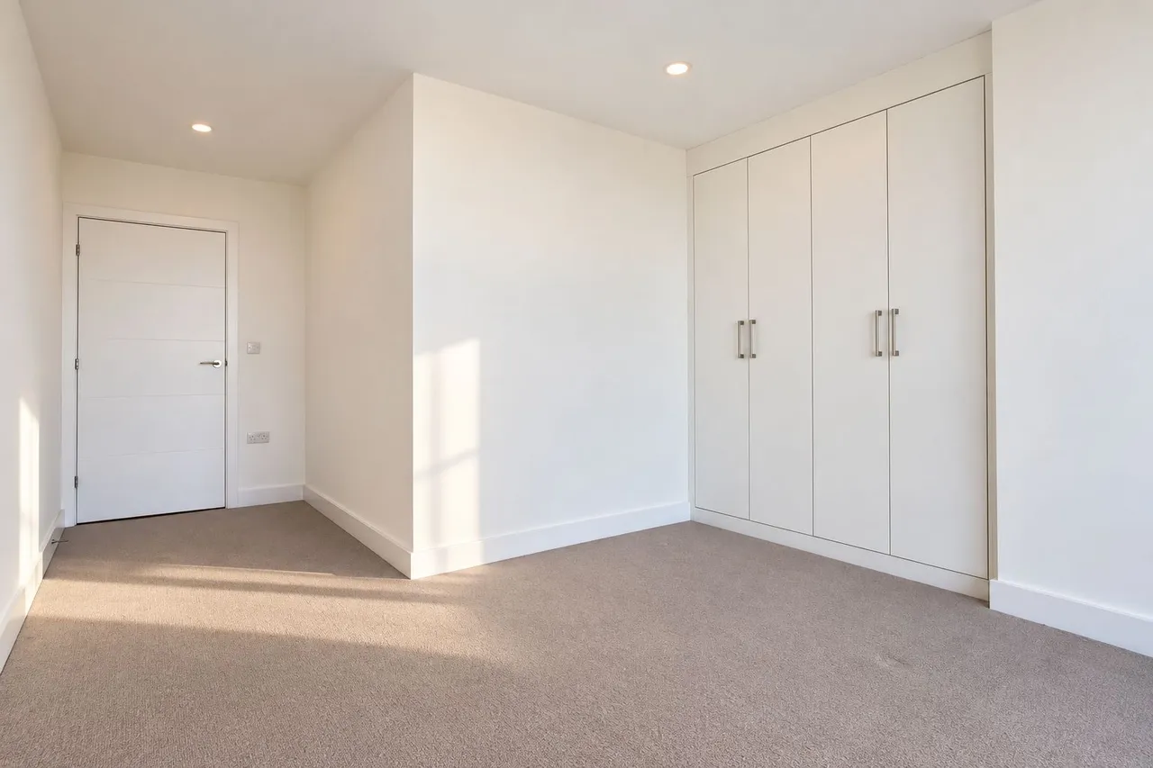 Stafford Road, Wallington, photo 9