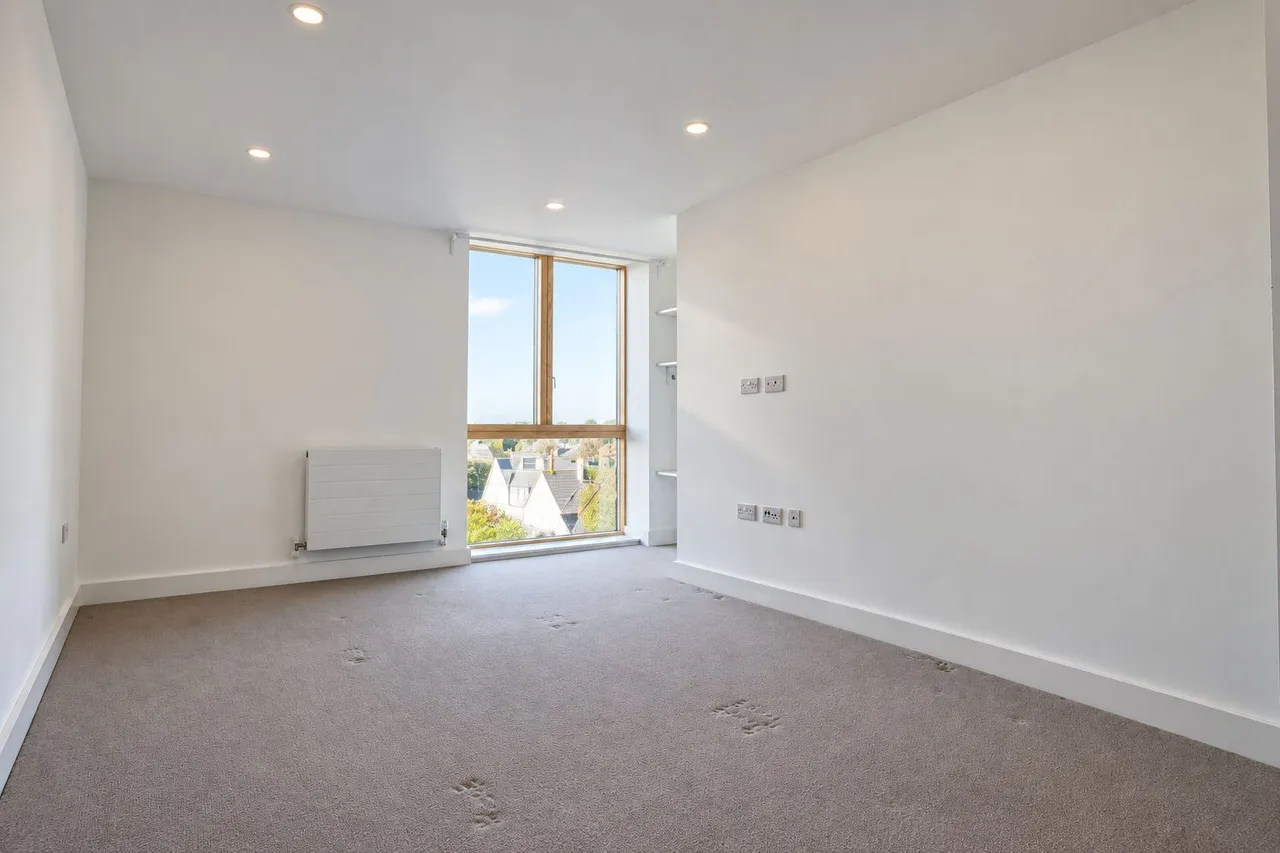 Stafford Road, Wallington, photo 10