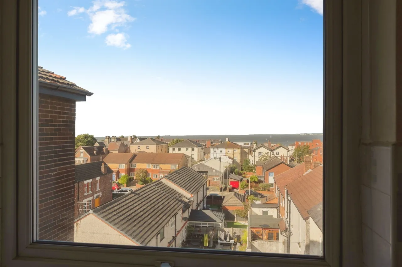 Pickering Road, Wallasey, CH45, photo 9