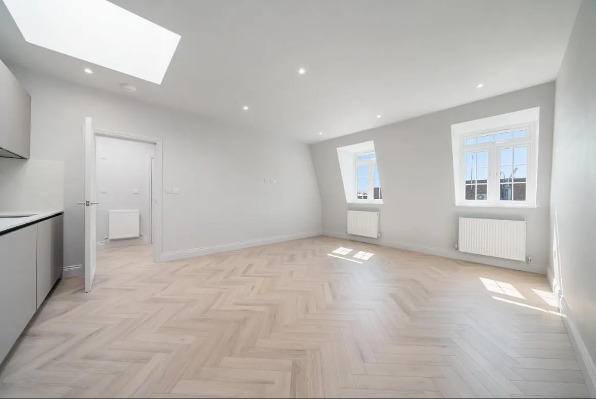 Belair Court, 144 High Street, Edgware, photo 2