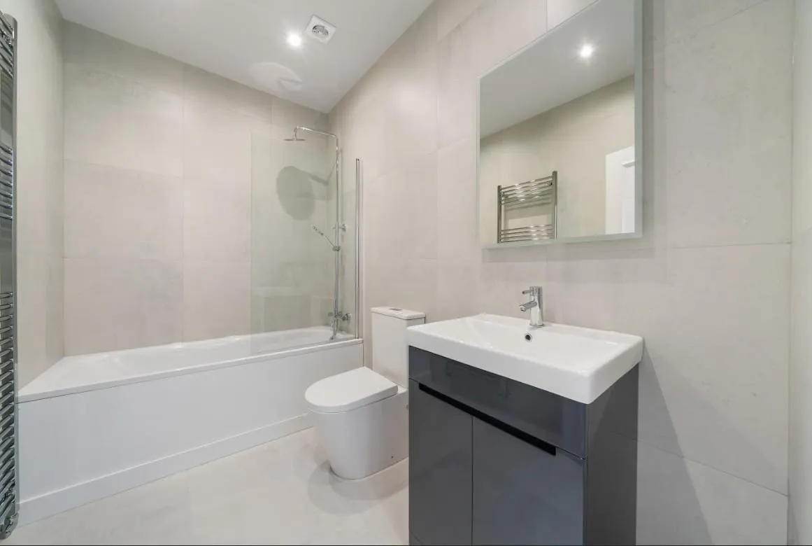 Belair Court, 144 High Street, Edgware, photo 3
