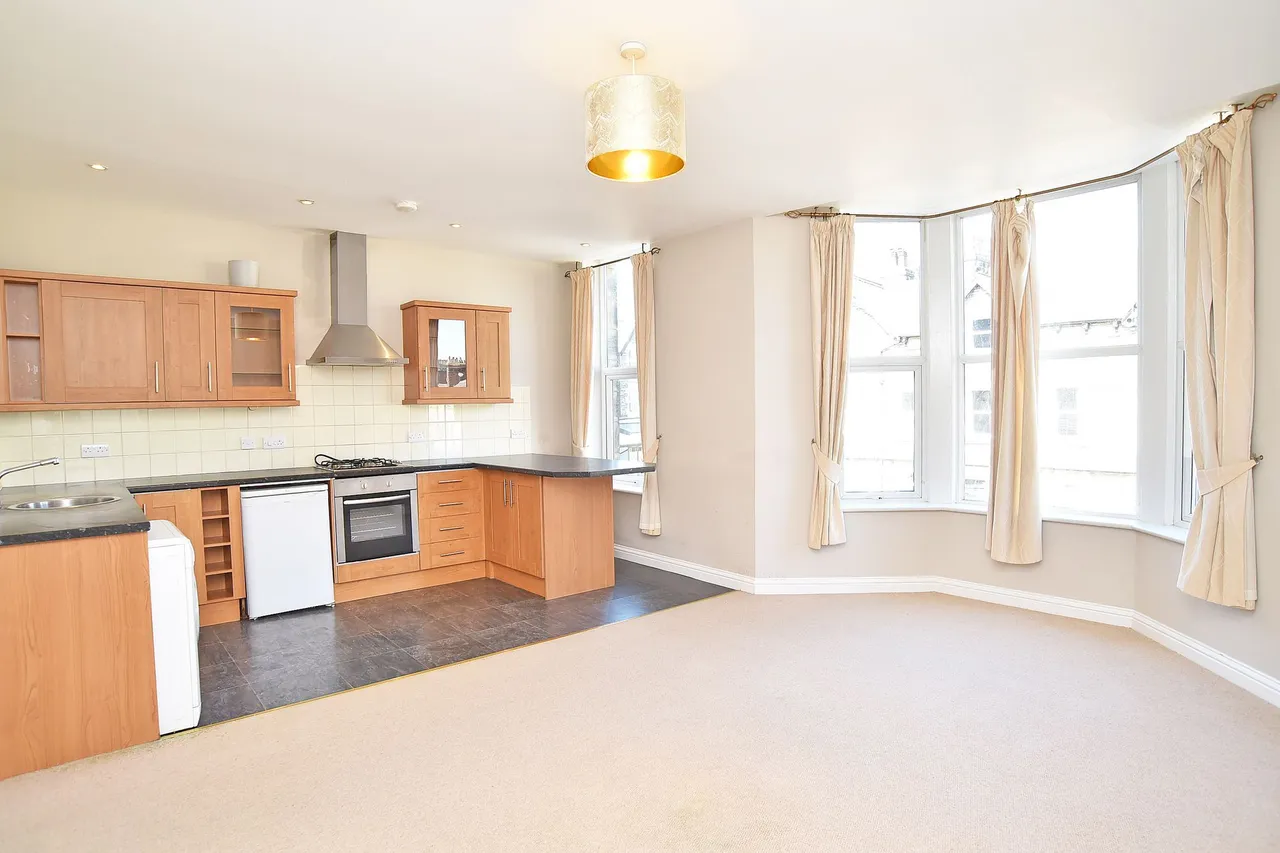 Haywra Street, HG1, photo 2