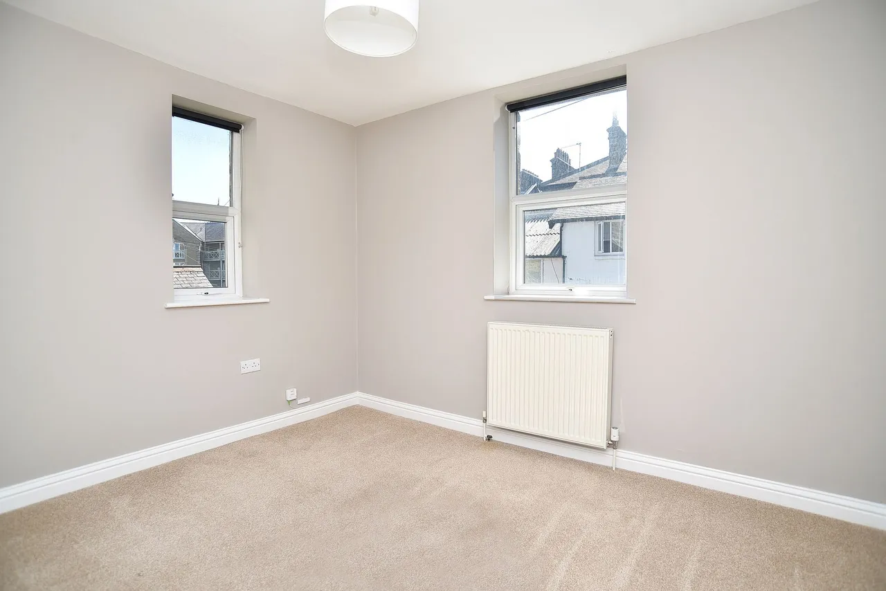 Haywra Street, HG1, photo 4