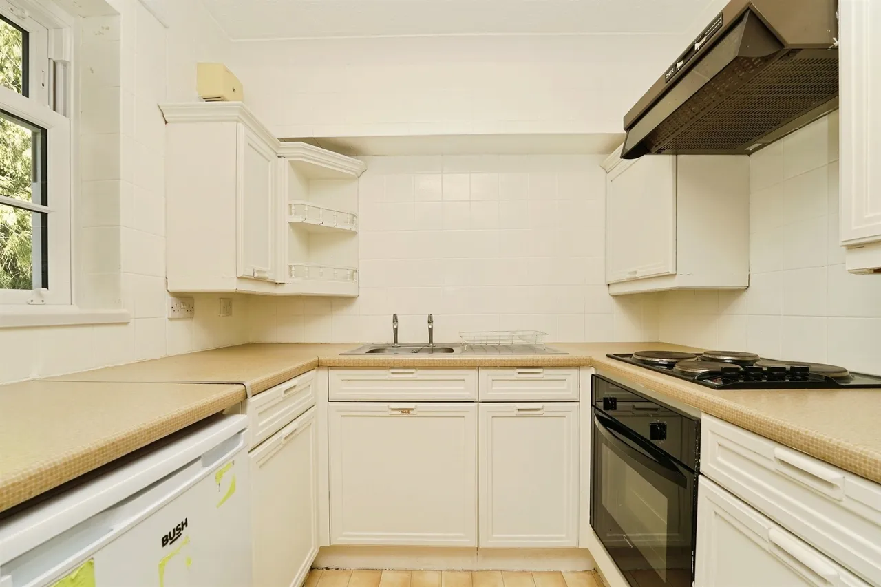 Worcester Road, Malvern, WR14, photo 10