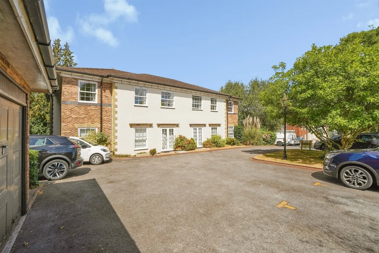 1 bed retirement property for sale, Worcester Road, Malvern, WR14