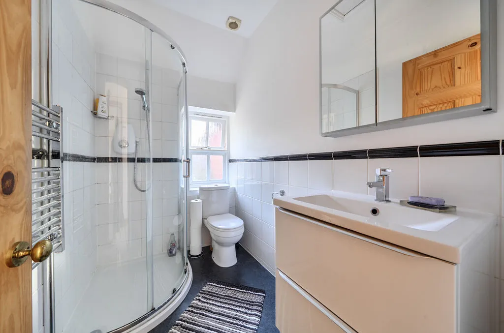 50 The Drive, Wallington SM6 9NF, photo 20