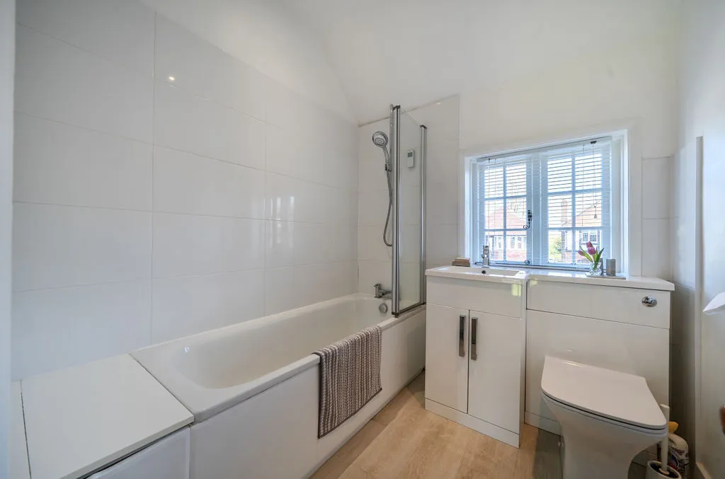 50 The Drive, Wallington SM6 9NF, photo 21