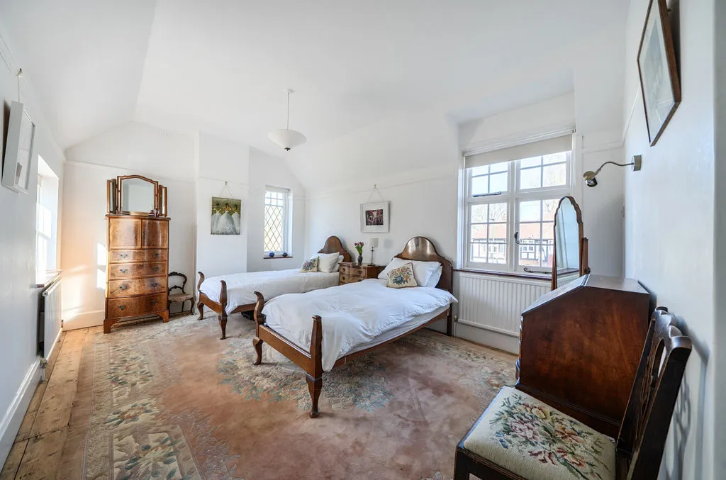 50 The Drive, Wallington SM6 9NF, photo 12