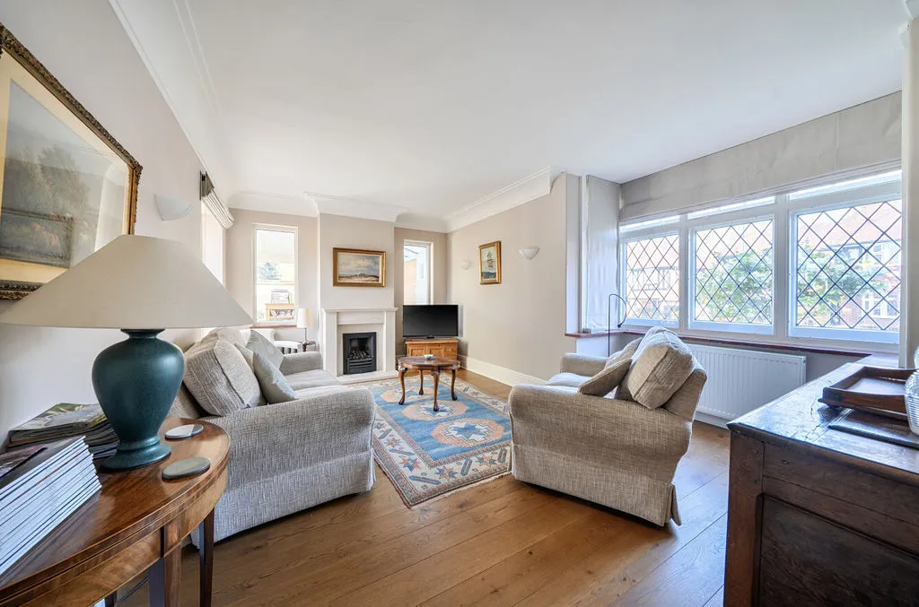 50 The Drive, Wallington SM6 9NF, photo 5