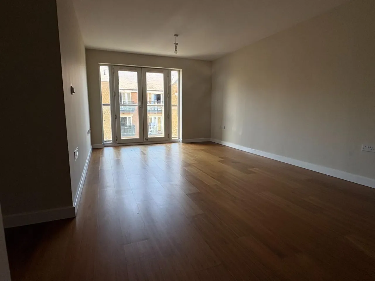Black Eagle Drive, Northfleet, DA11, photo 2