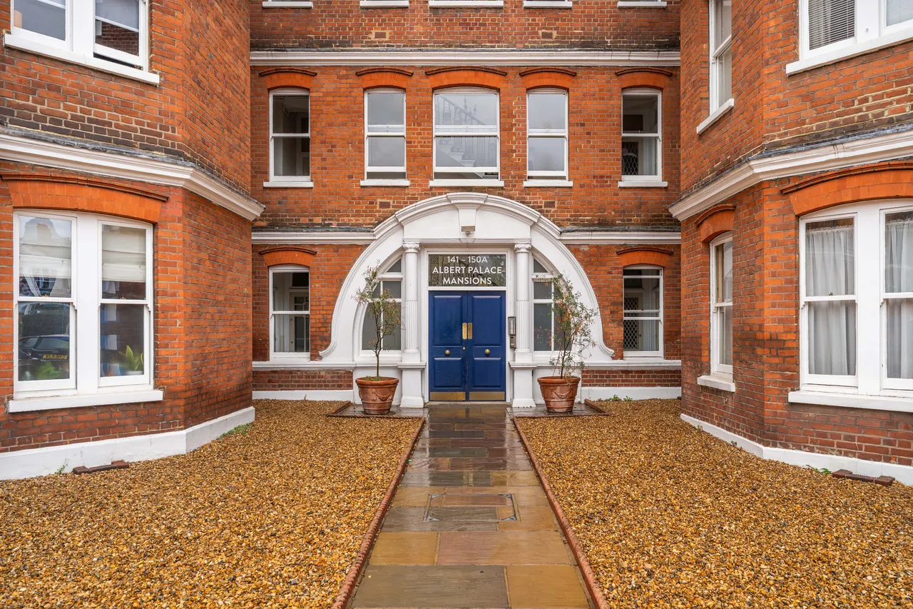 Lurline Gardens, London, SW11, photo 22