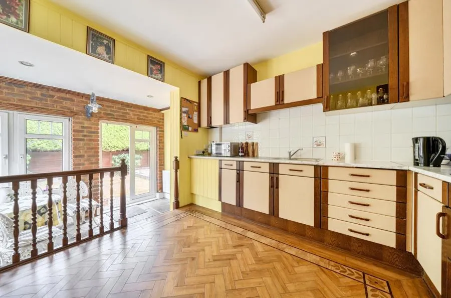 Crescent Drive, Maidenhead, SL6, photo 3