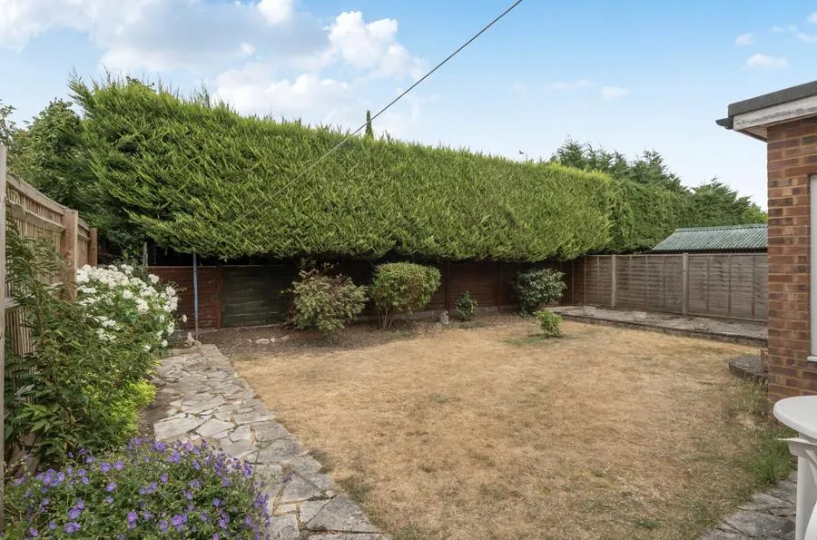 Crescent Drive, Maidenhead, SL6, photo 15