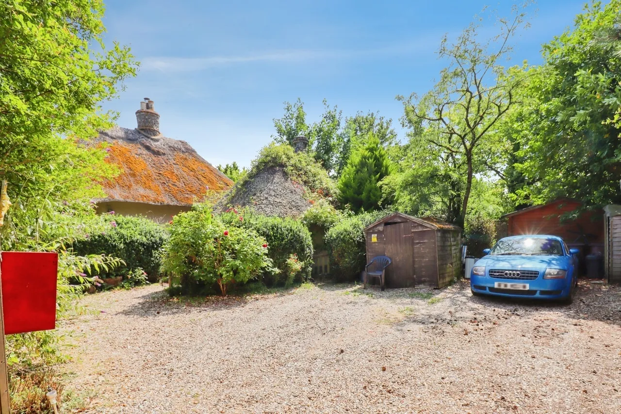 Roudham Road, East Harling, Norfolk, NR16, photo 3