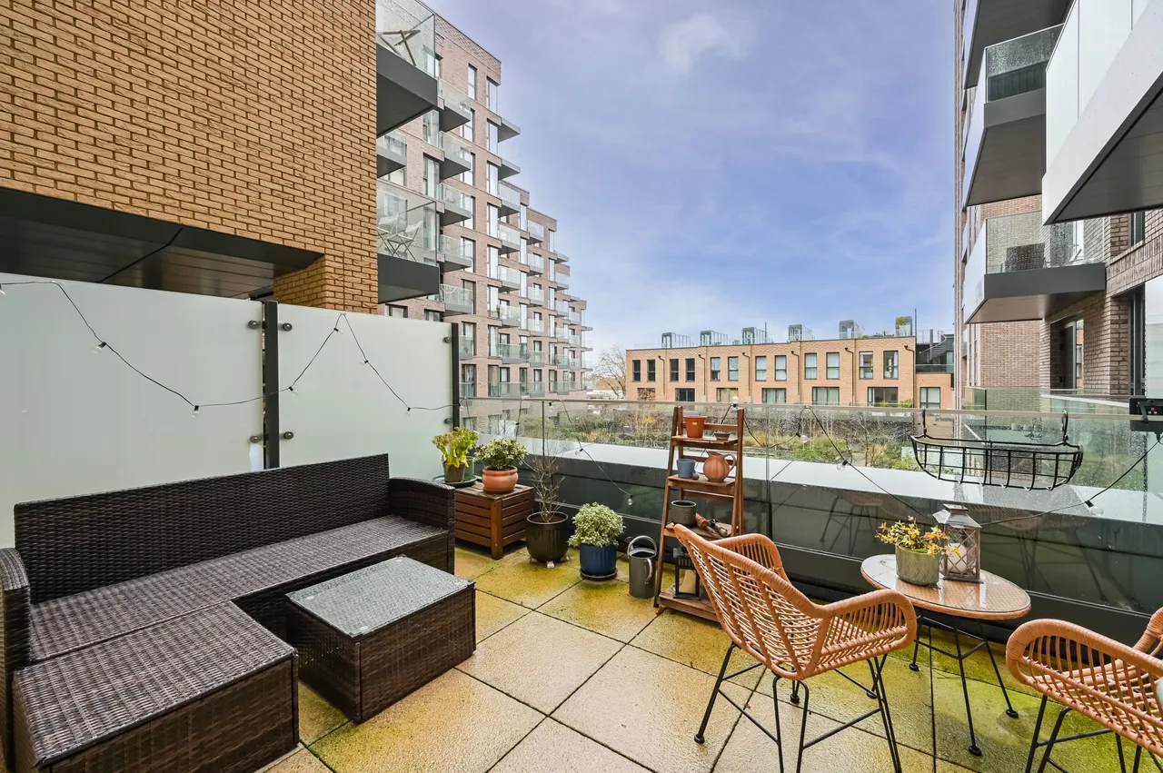 25% Share, Flat 90 Willowbrook House, LONDON, photo 3