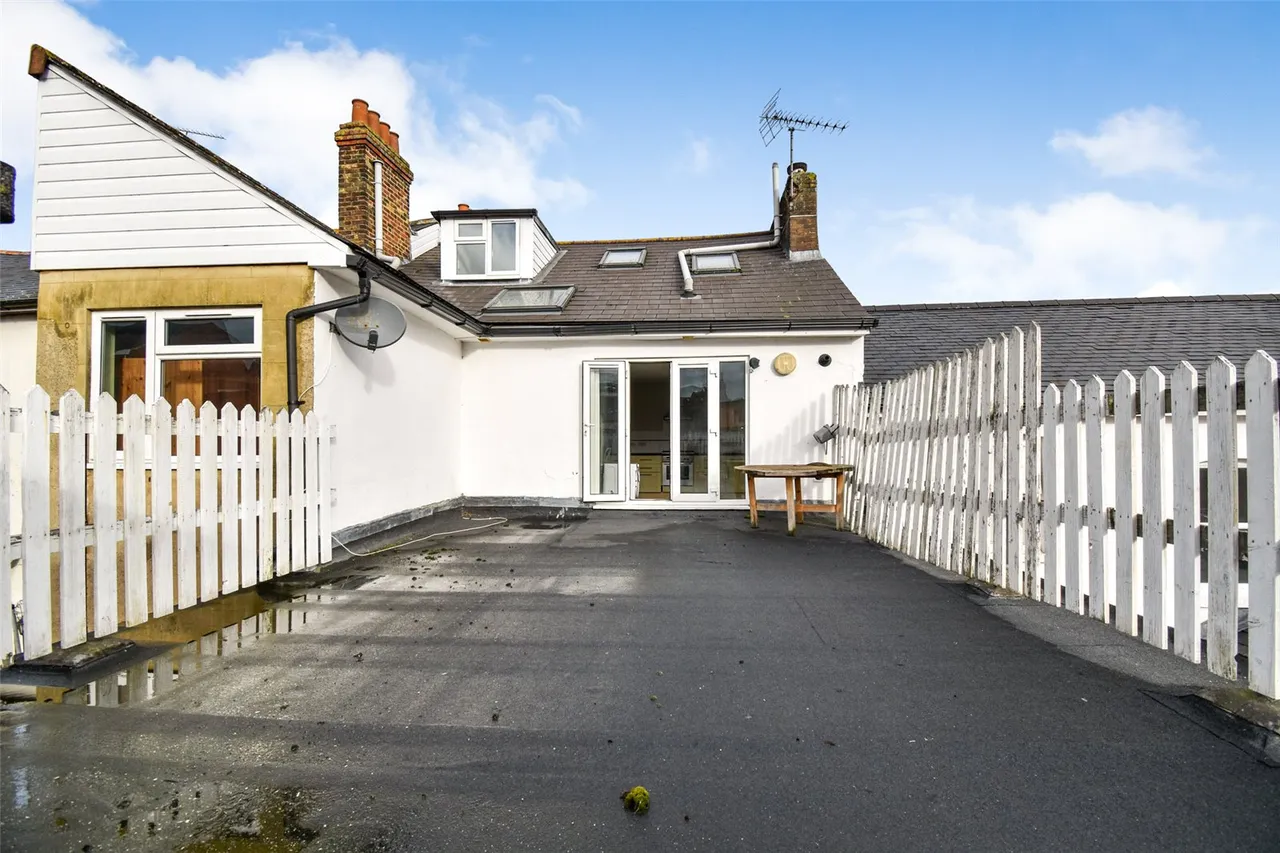 High Street, Aldershot, GU11, photo 10