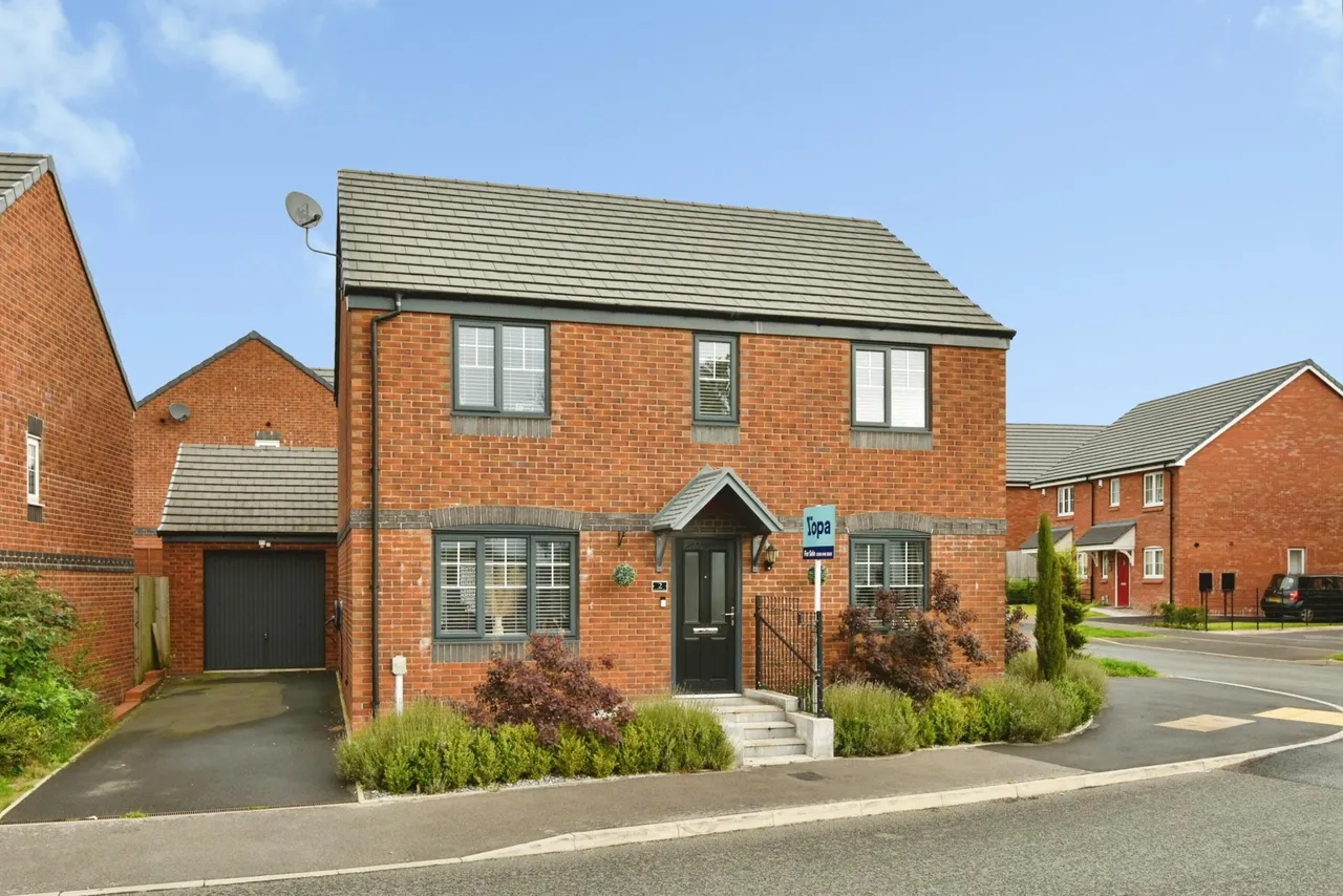 4 bed house for sale, Bellerphon Drive, Meir, ST3