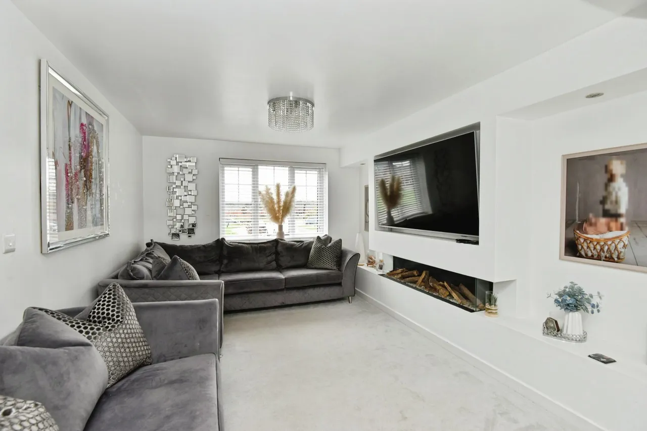 Bellerphon Drive, Meir, ST3, photo 2