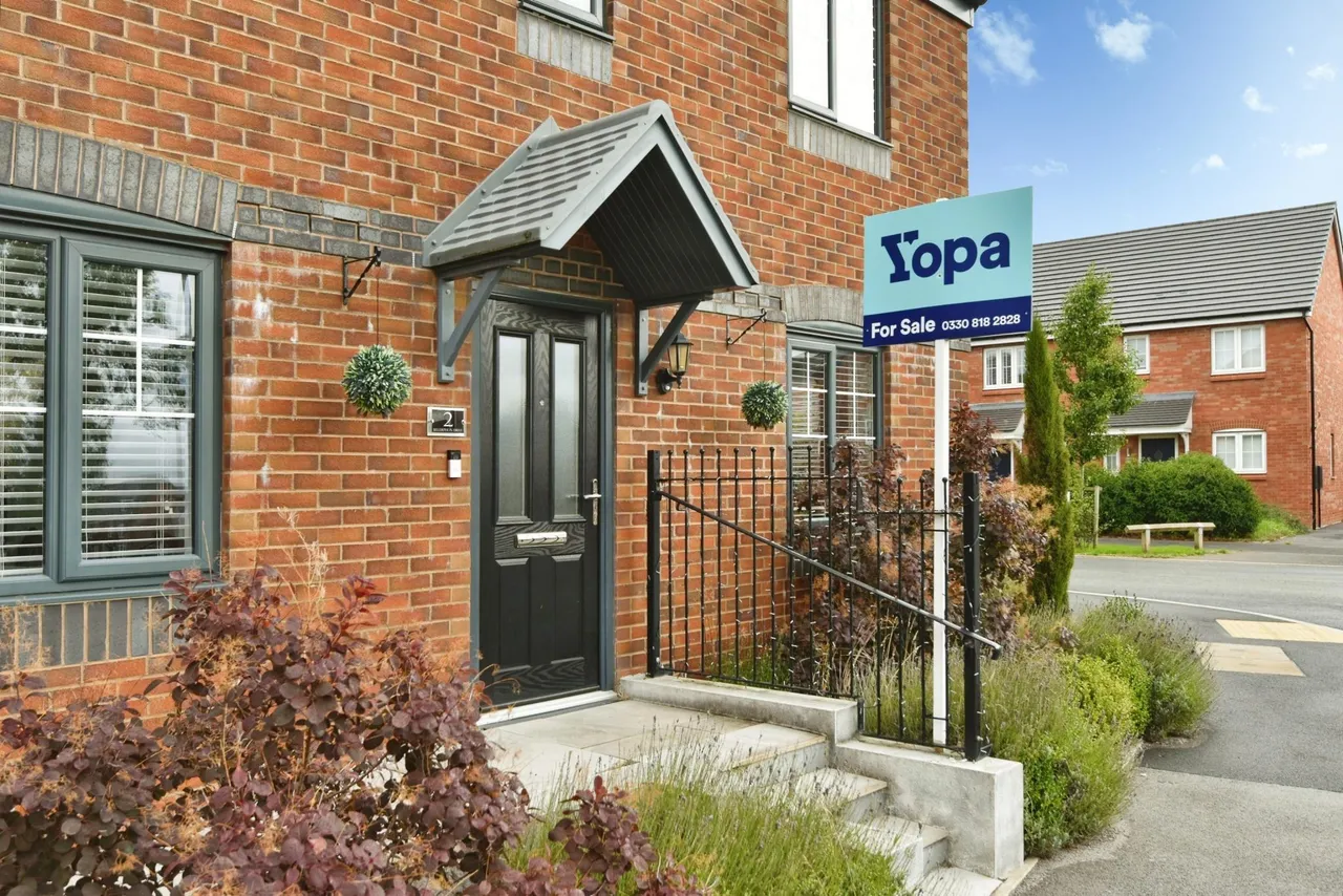 Bellerphon Drive, Meir, ST3, photo 28