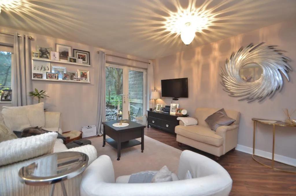 Thwaite Court, Cornmill View, LS18, photo 3