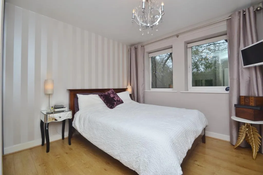 Thwaite Court, Cornmill View, LS18, photo 9