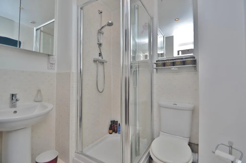 Thwaite Court, Cornmill View, LS18, photo 10
