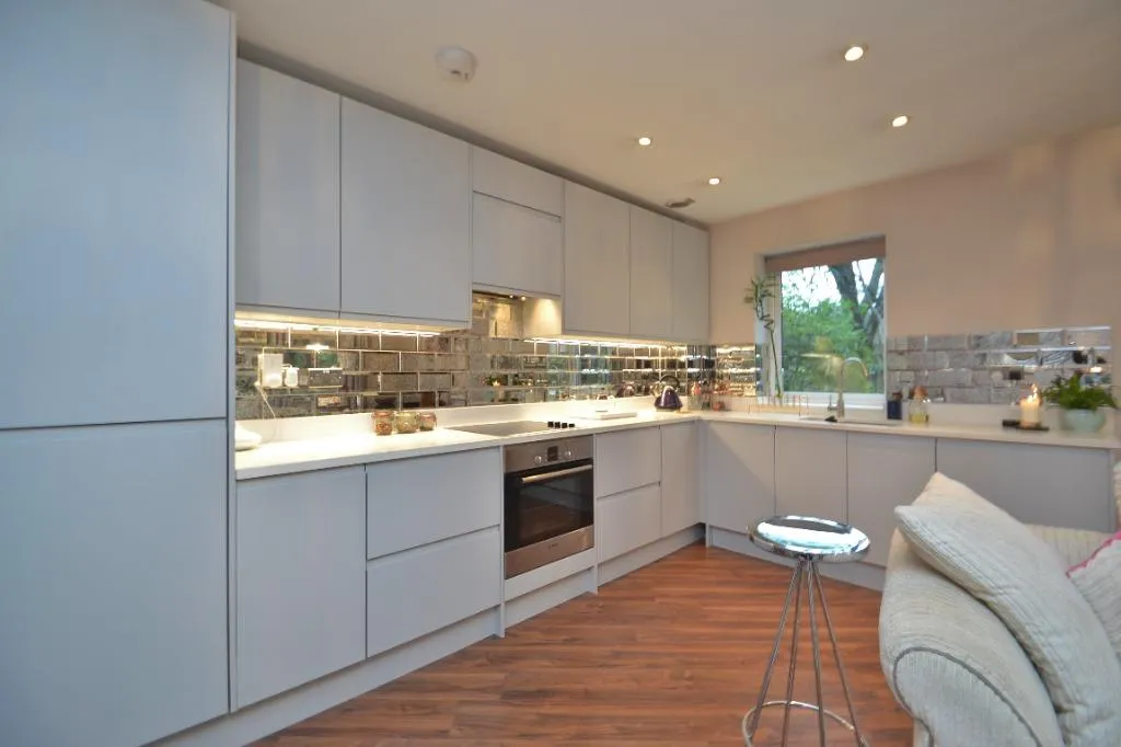 Thwaite Court, Cornmill View, LS18, photo 4