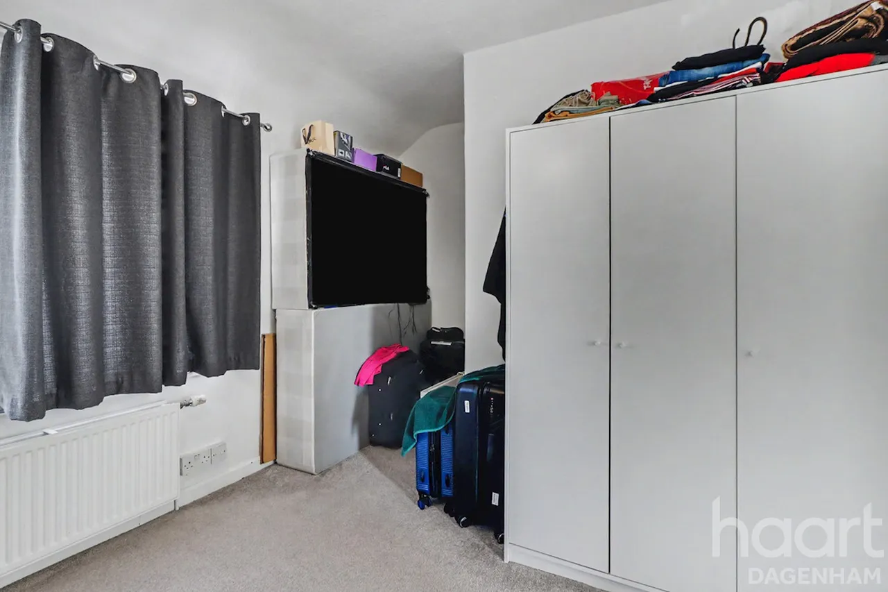 Spurling Road, Dagenham, RM9, photo 11