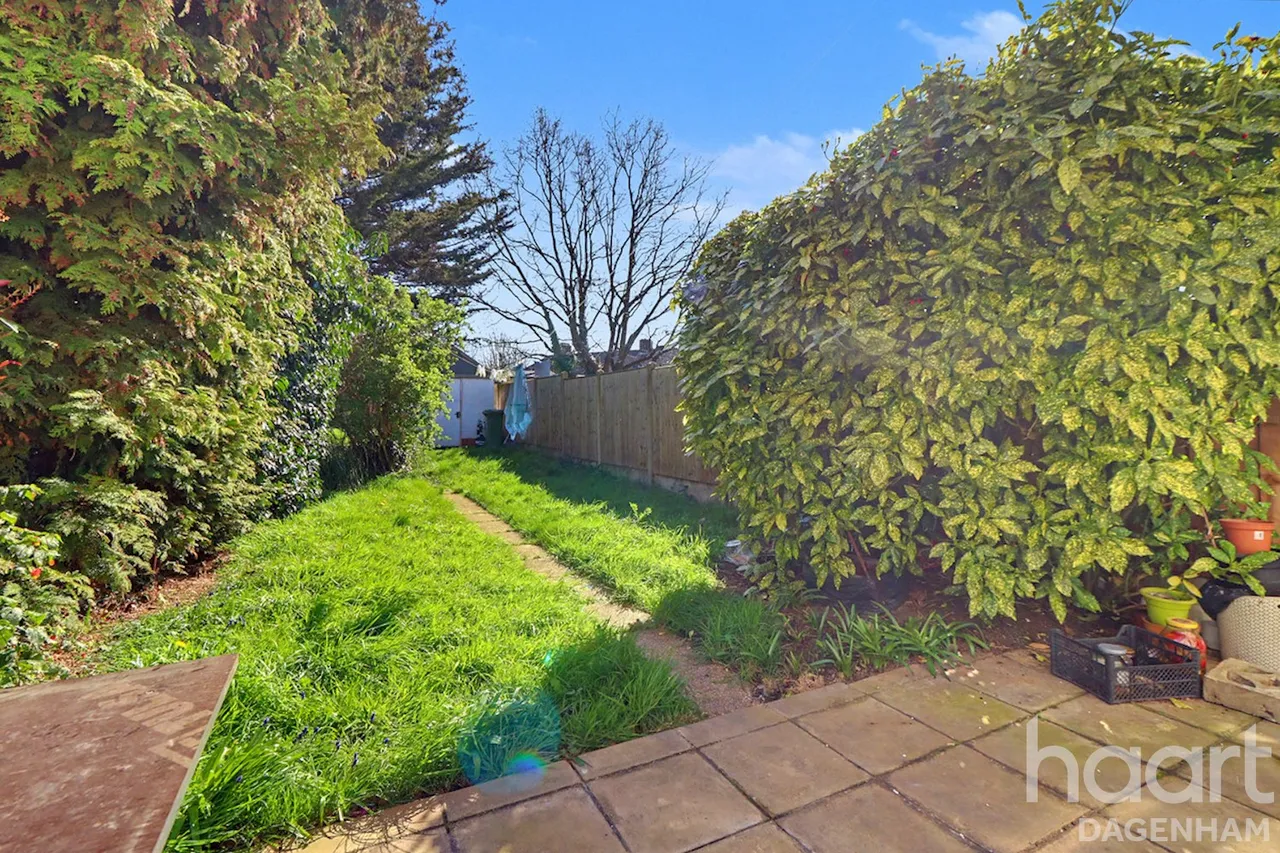Spurling Road, Dagenham, RM9, photo 15