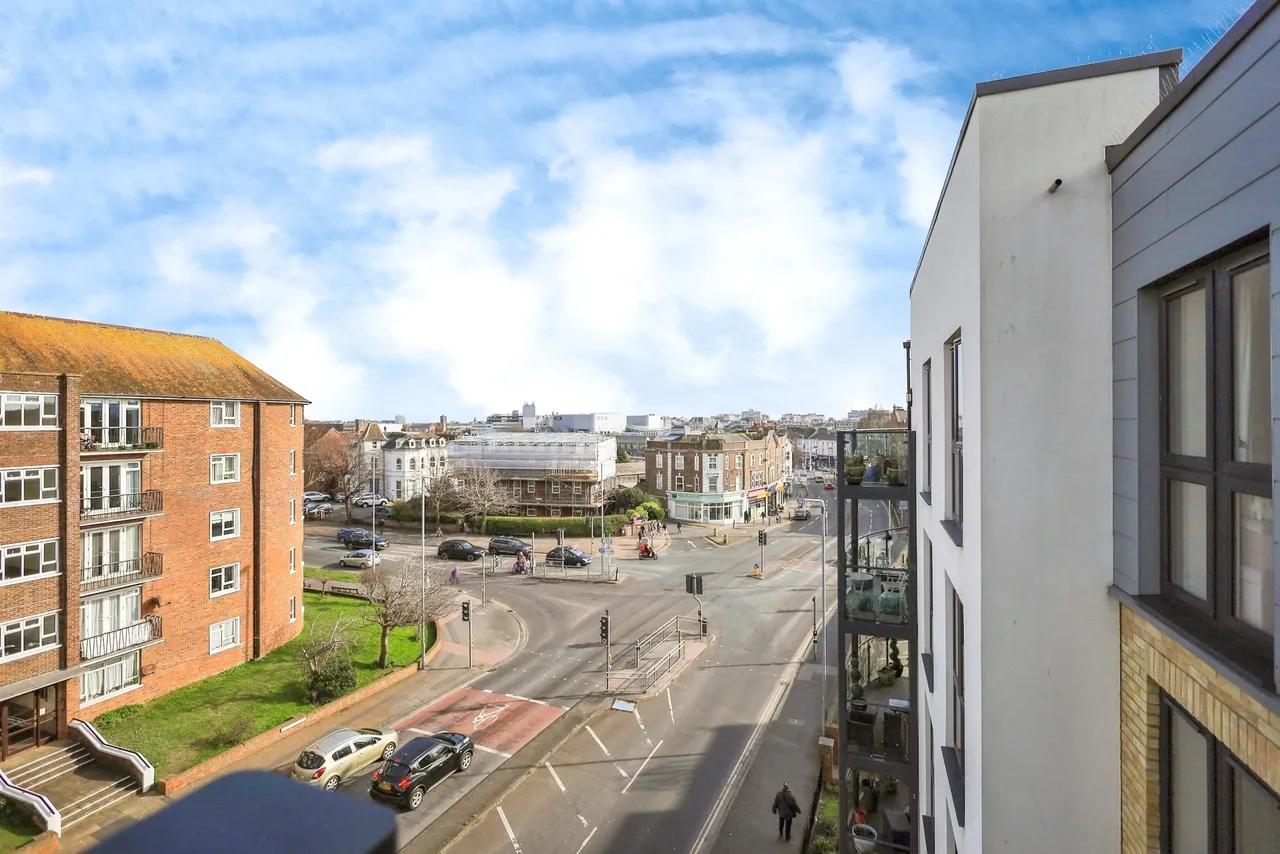 Southfields Road, Eastbourne, BN21, photo 16
