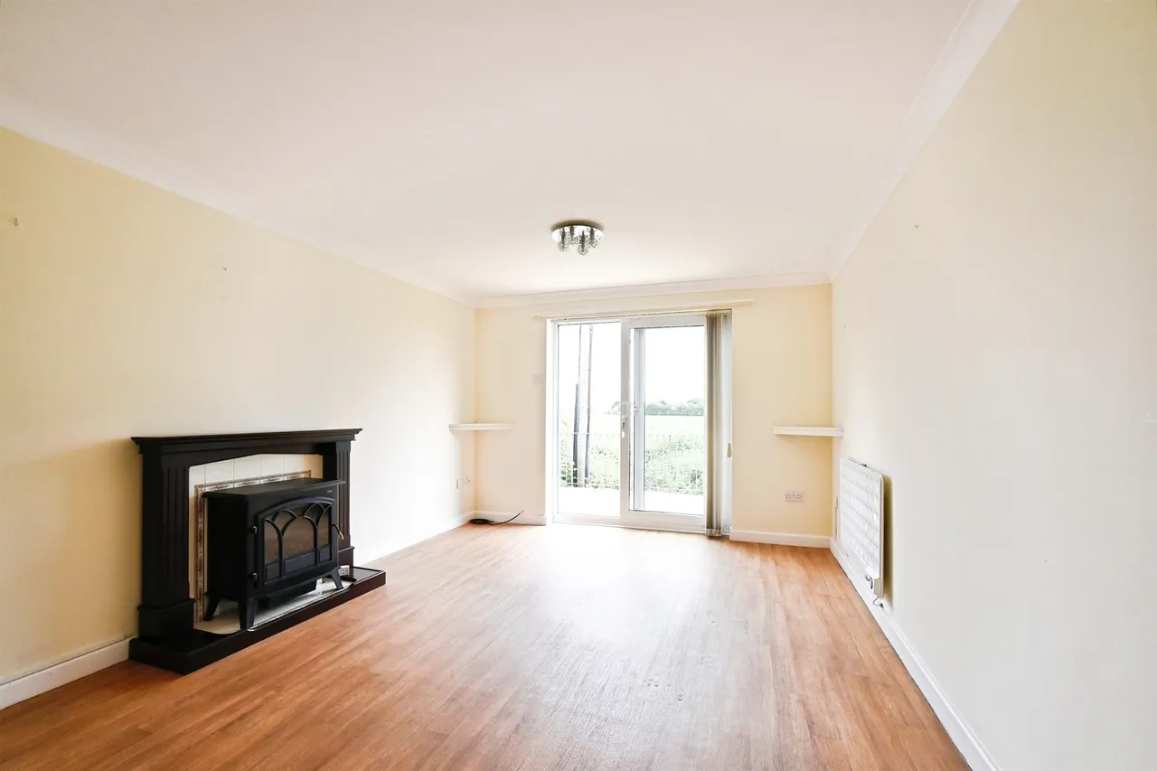 Burford Road, Lechlade, photo 5