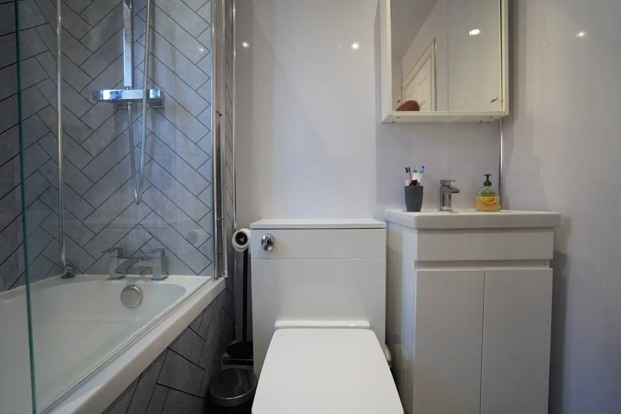 Berwick Drive, Burnley, BB12, photo 7