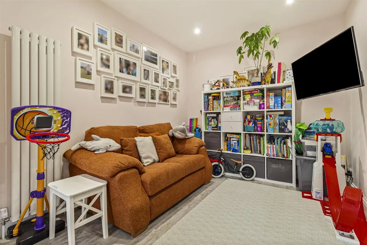 Twyford Gardens, Worthing, photo 6