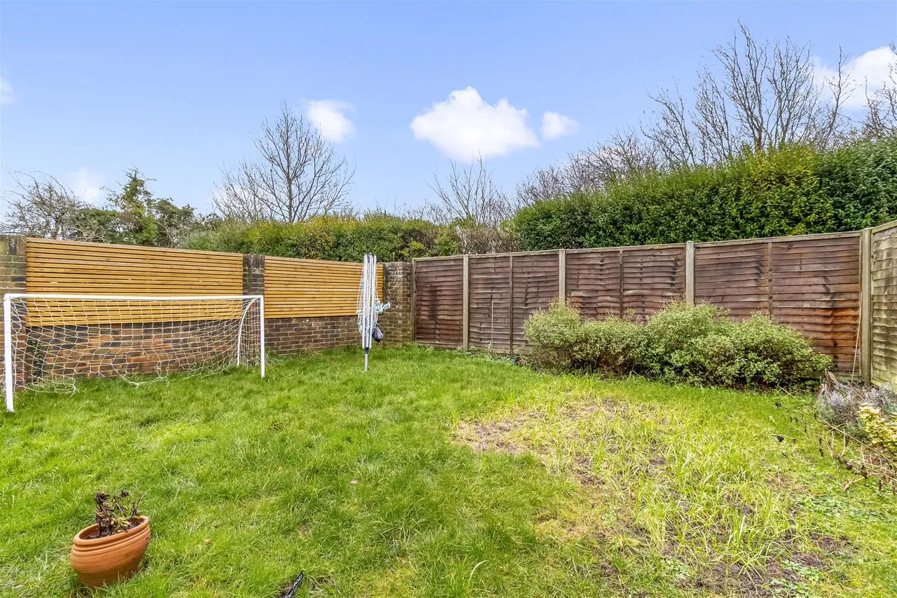 Twyford Gardens, Worthing, photo 14