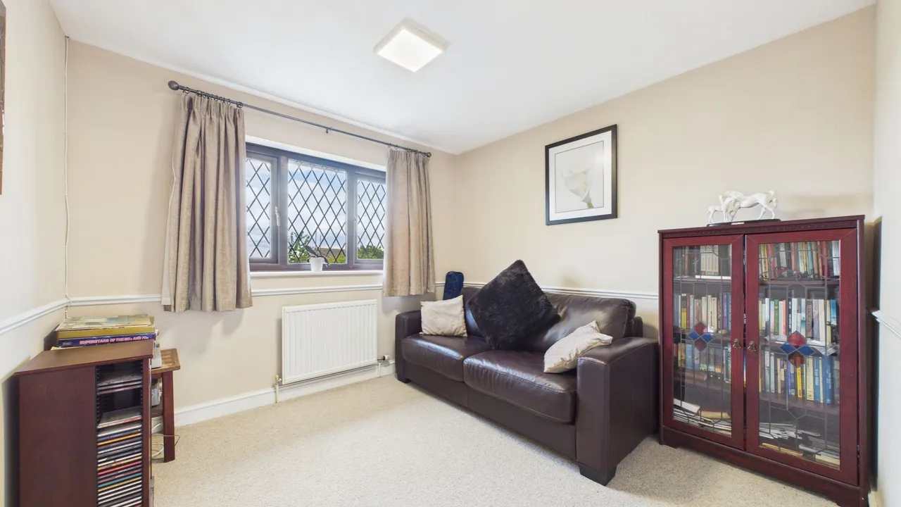 Campbell Drive, Gunthorpe, Peterborough, PE4, photo 20