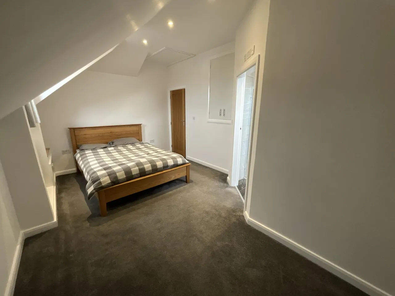 Northfield Avenue, Ilkeston, DE7, photo 11