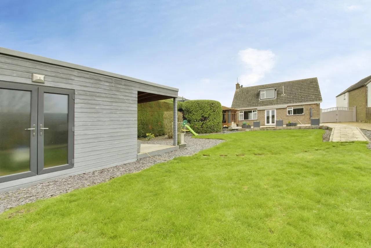 Guntons Road, Newborough, PE6, photo 18