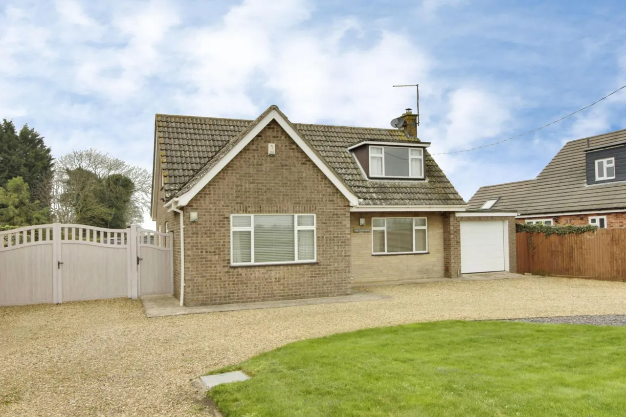 Guntons Road, Newborough, PE6, photo 2
