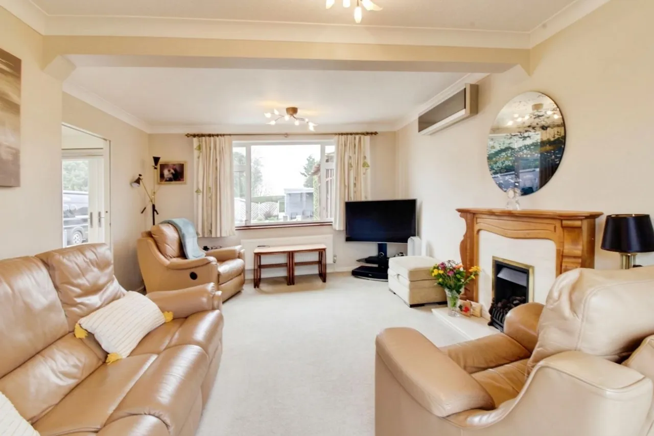 Guntons Road, Newborough, PE6, photo 8